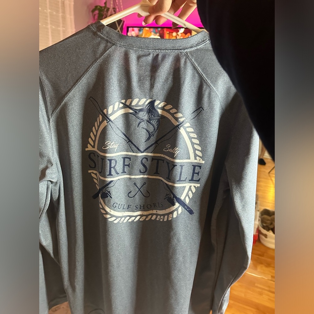 Surf Style Medium Women’s long sleeve t! 🎣